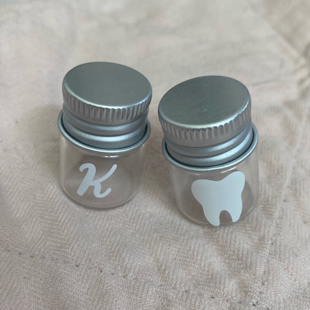 🦷 personalized tooth fairy jars